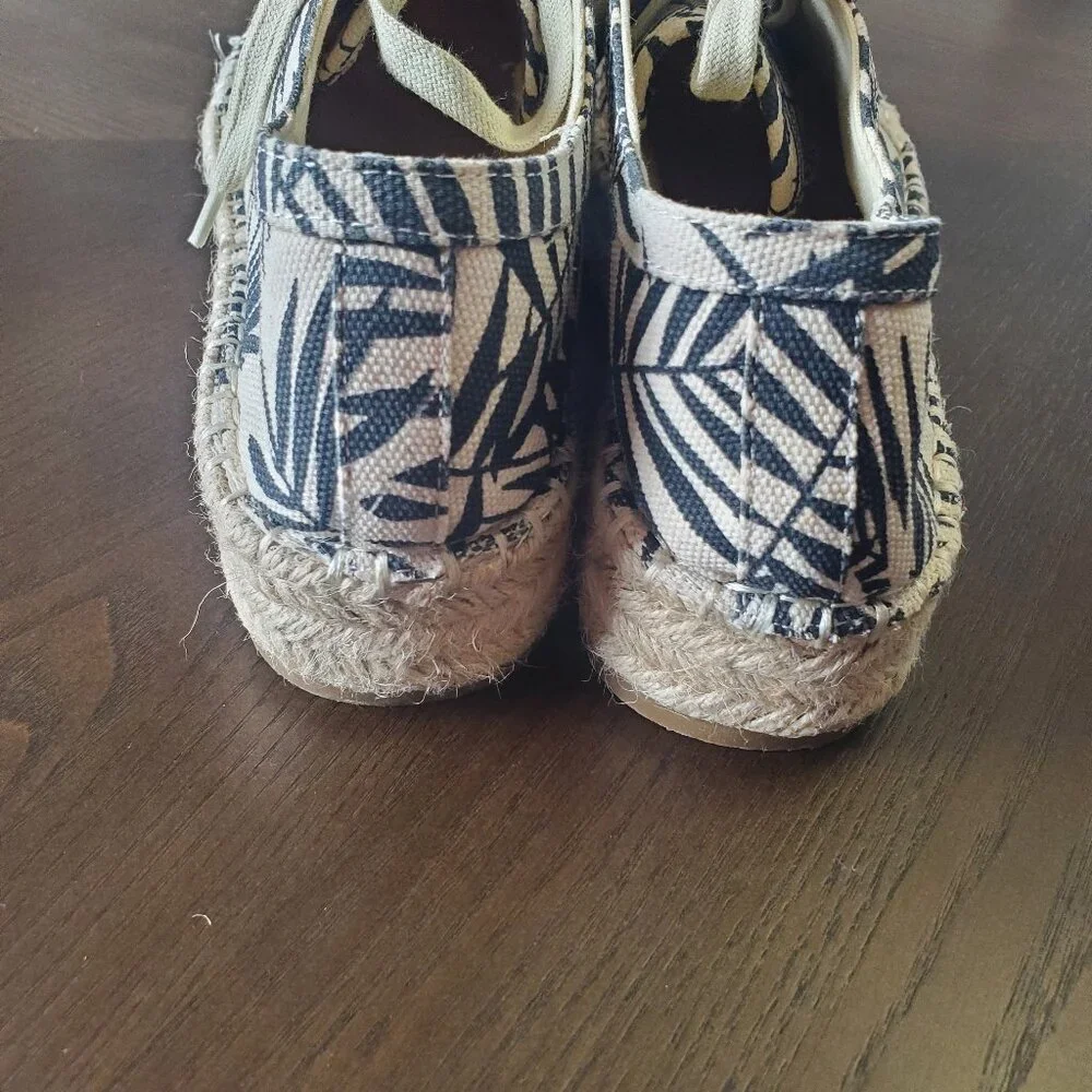 Coconuts by Matisse Cream and Navy Palm Print Espadrille Sneakers